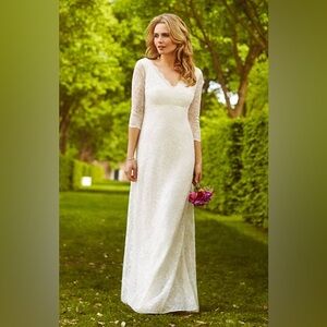 Alie Street- ANYA LACE GOWN Ivory - ASALGIL